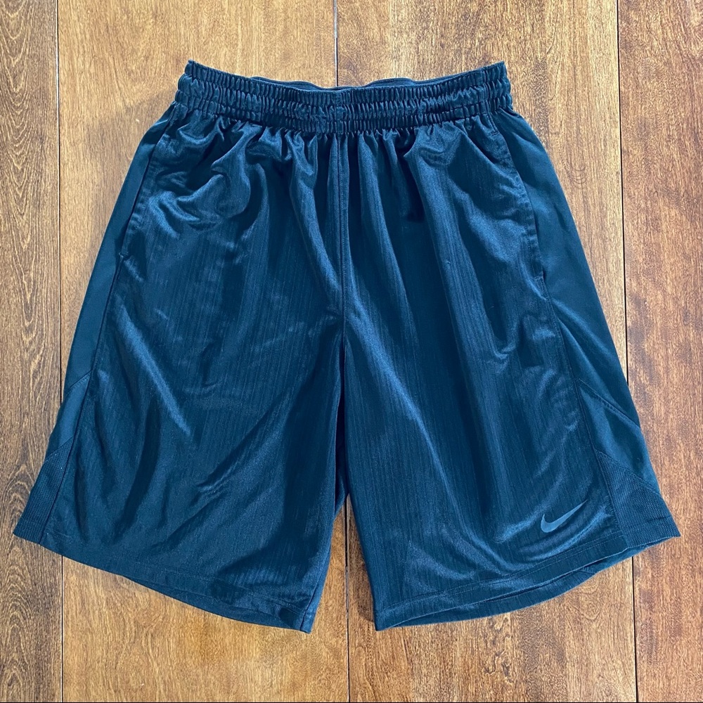 Mens Nike basketball shorts black XL
